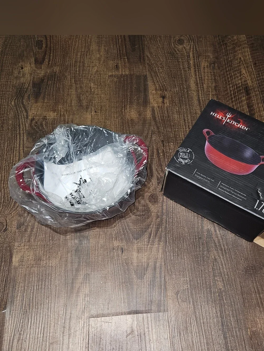 Hell's Kitchen 1.75qt Enameled Cast Iron Balti Dish